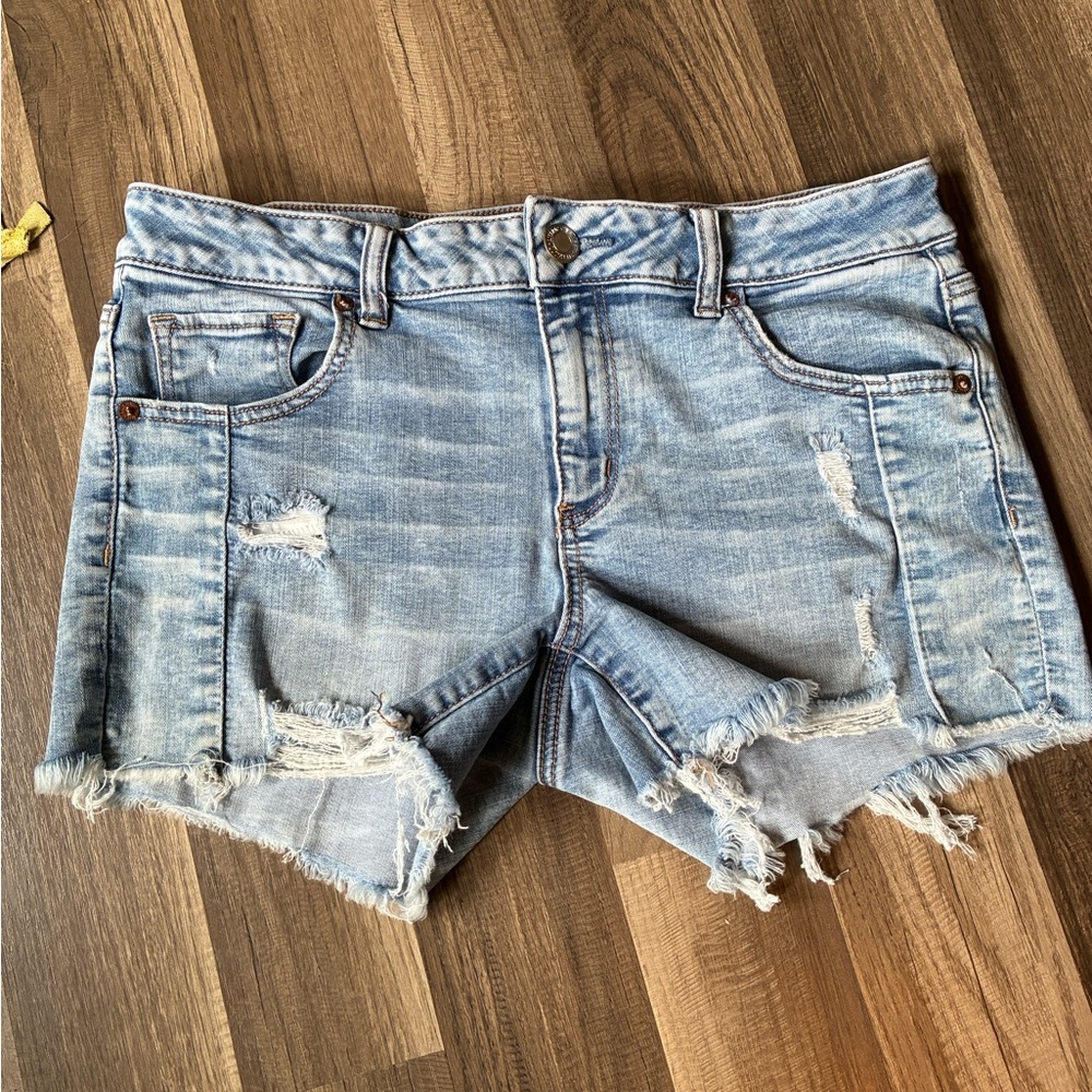 American Eagle Midi Super Stretch Denim Shorts Distressed SZ 14